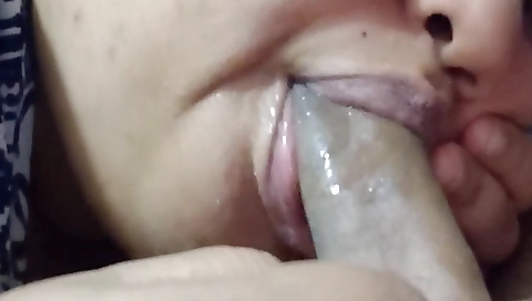 Milf /cha and cum on my face