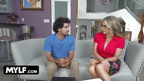 Milf & nicelyn is ready for her husband