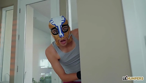 Sexy brunette hair with a nice body playersi