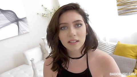 Mas sera and fuck at home by her boyfriend