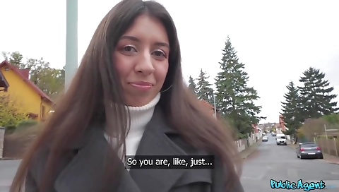 Moilad daty risky gets her pussy pounded