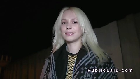 Slutty blonde gets analed by dildo-mead