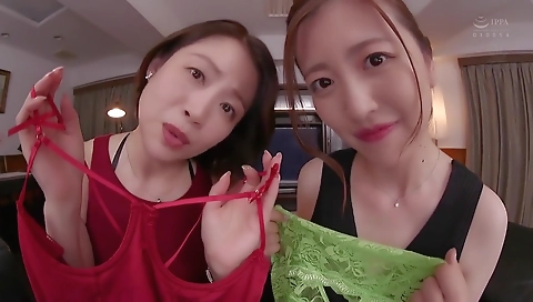 Hot asian model is a hot and ready for sex