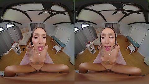 Hotieni numer is ready to get fucked by her boyfriend