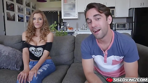 Sexy babe with a sexy sex tape