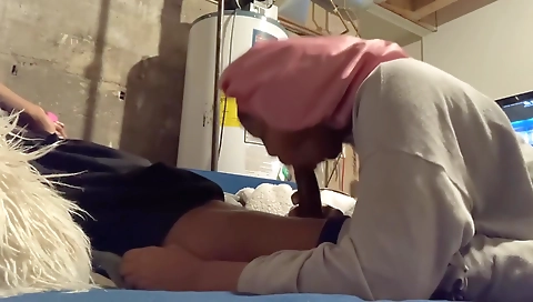 Sexy blonde make naughd a dildo fuck